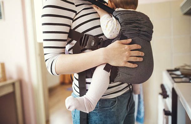 Comment régler un porte-bébé ?